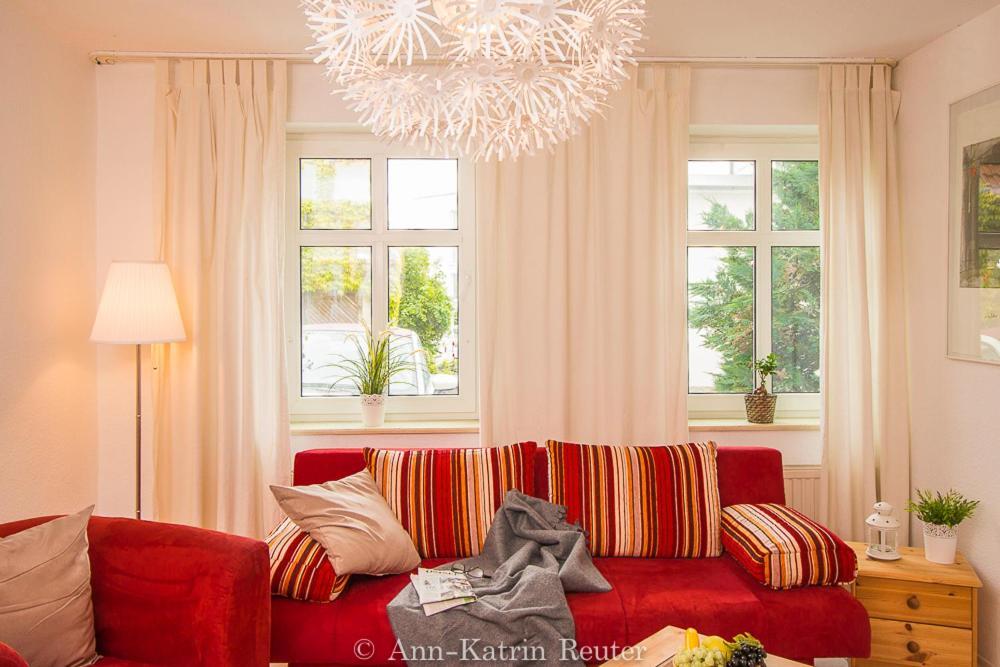 Ferienhaus Am Ufer - Ferienwohnung Strandsand ザスニッツ エクステリア 写真